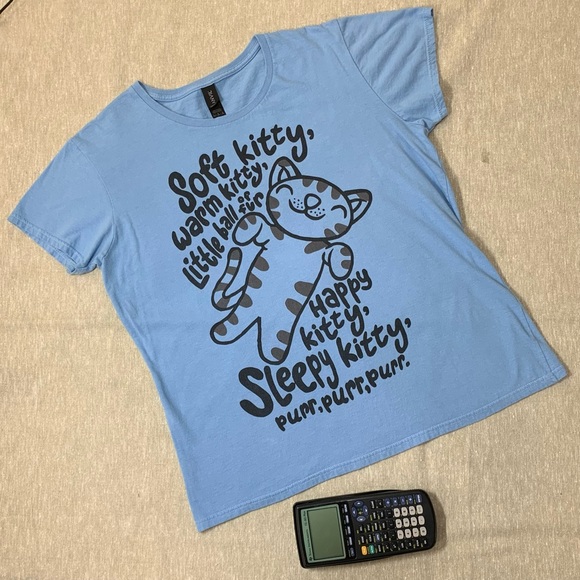 Big Bang Theory Soft Kitty Warm Kitty Little Ball of Fur Ladies T-Shirt, EUC - Picture 2 of 7